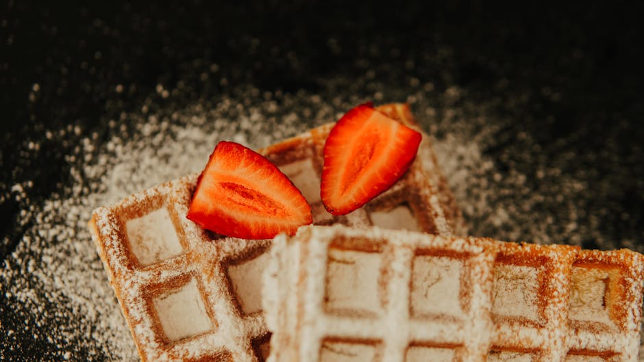 Fullkornsvafler med jordbær og mandler