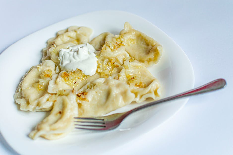 Elegante potet-pierogi med cheddar og karamellisert løk