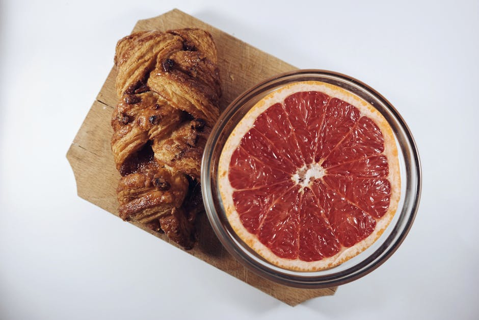 Grapefrukt med rom- og rosinsirup