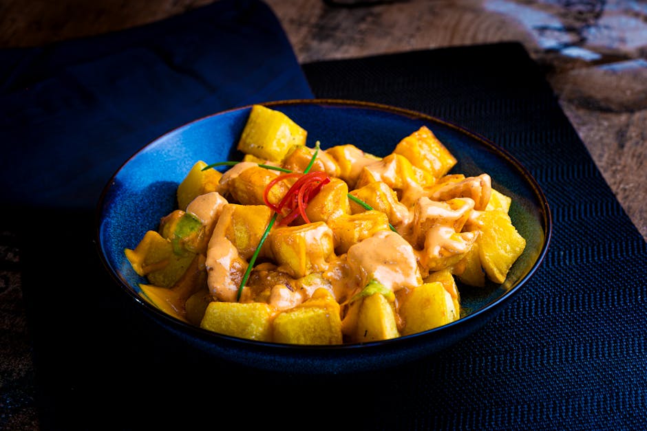 Patatas Bravas med krydret tomatsaus