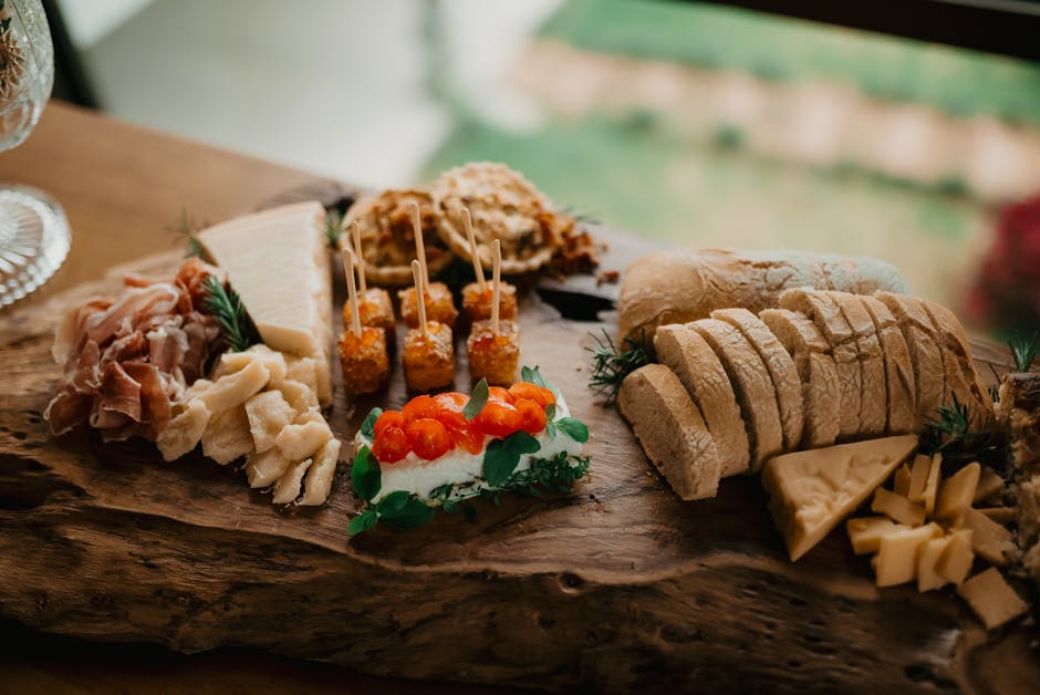 Mini røkte Gouda-osteballer med bacon og tomat