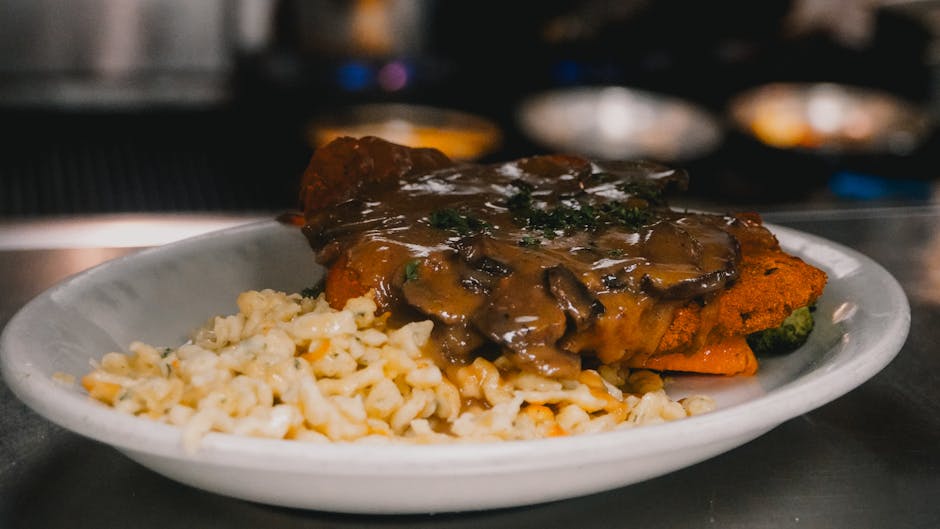 Jägerschnitzel med sitrontimian-spaetzle