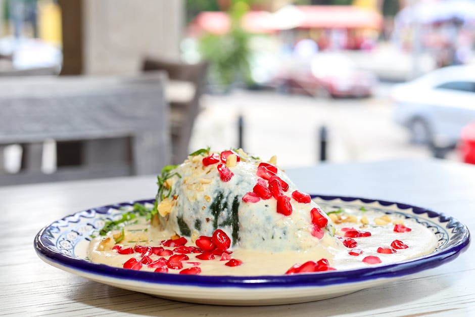 Chiles en Nogada med kylling og nøttesaus