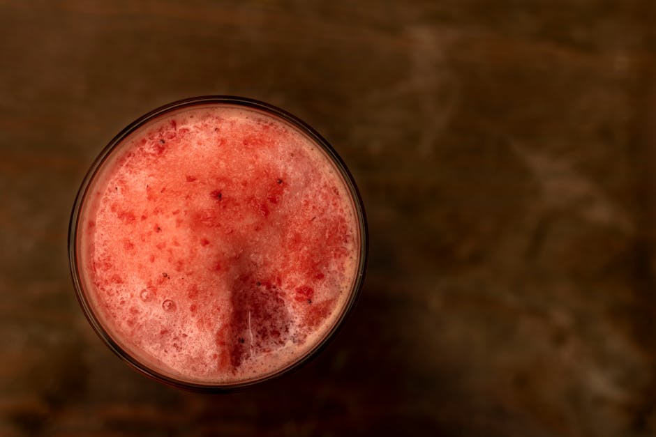 Honning- og sitrusgranita med kirsebærsirup og bringebær