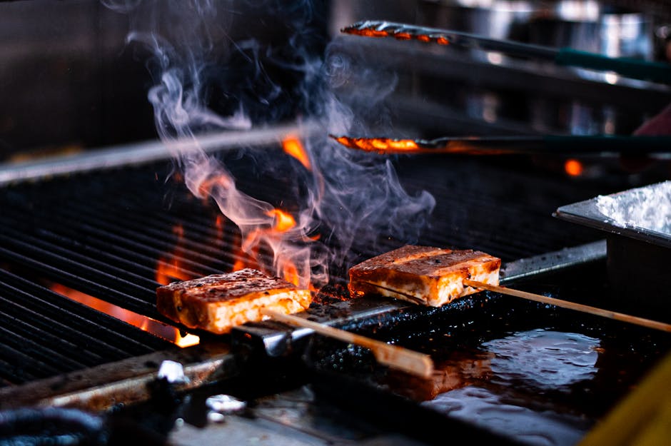 Sprø grillede tofuskiver med barbequesaus