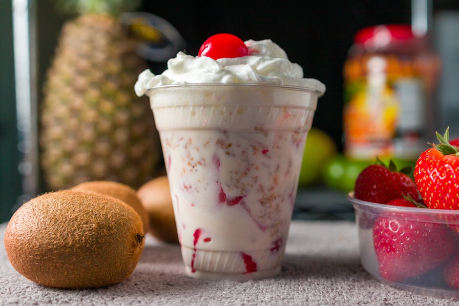 Kremet jordbærfluff med ananas