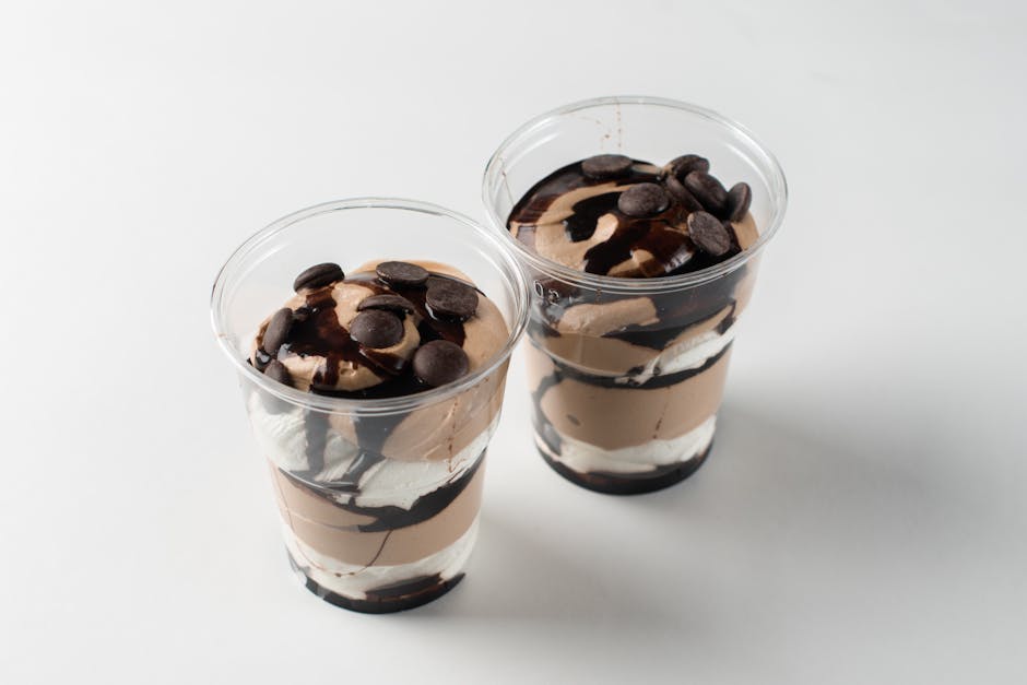 Boston Cream Dessertkopper med vaniljekrem og sjokolade