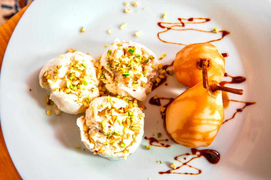 Pæretarte Tatin med brunt sukker- og balsamico-iskrem