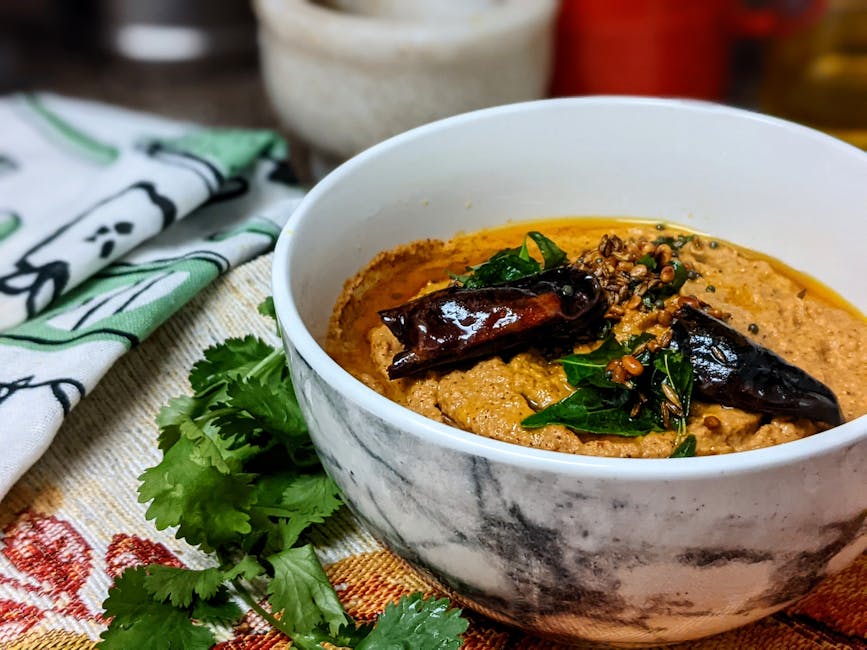 Søt-surt tomatchutney med ingefær og chili