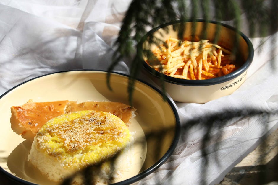 Persisk dampet hvit ris (Chelo) med sprø bunn