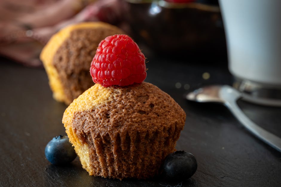 Mini-muffins med zucchini, tranebær og kakao