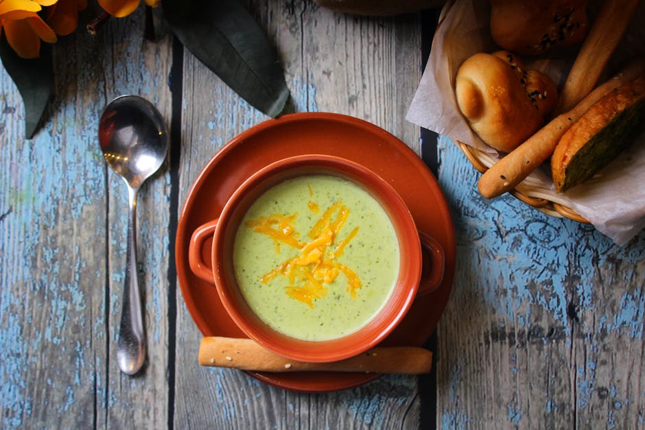 Kremet søtmais- og basilikumsuppe