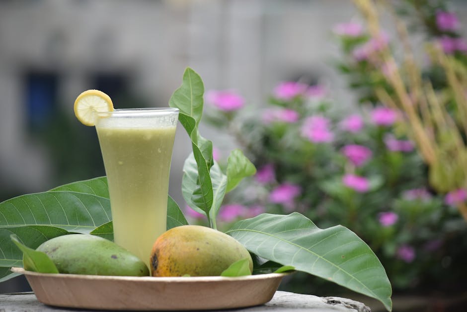 Frisk mango- og grønnkåljuice