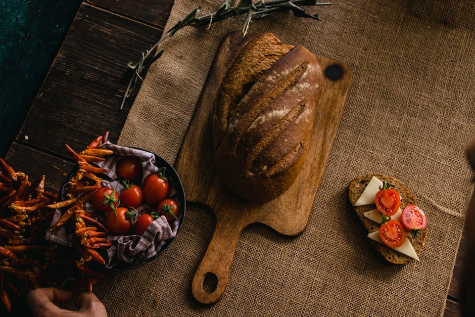 Surdeigsbrød med marinert Manchego og ovnsbakt paprika