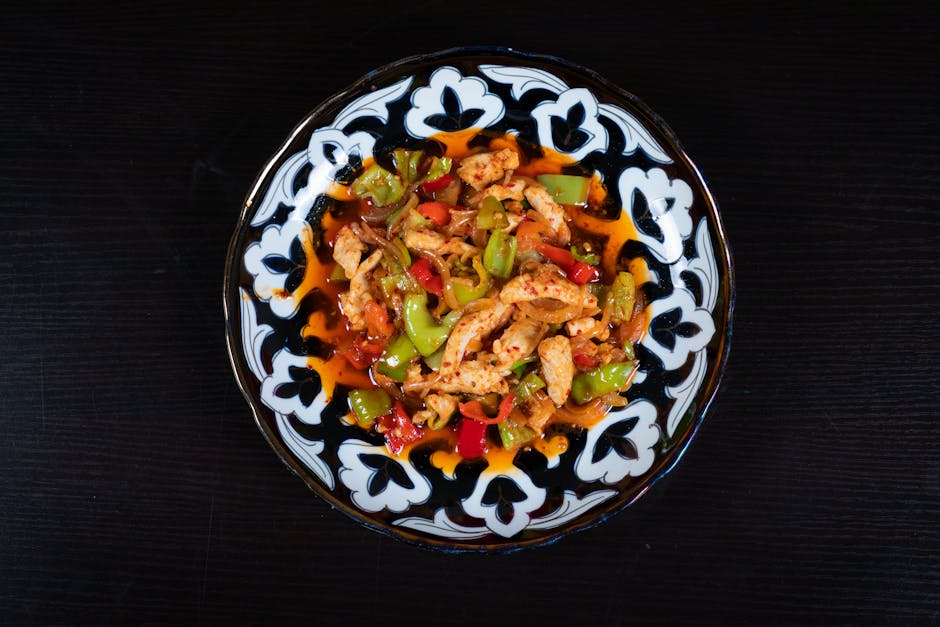 Wok med kylling, paprika og sukkererter