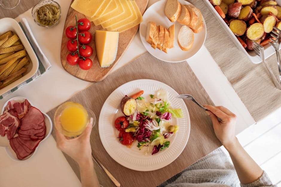 Frisk potet- og tomatsalat med sennepsdressing