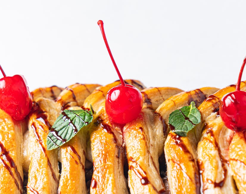 Bananpai med butterdeig og sjokolade-romsaus