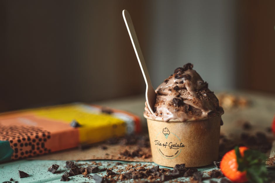 Kremet sjokolade- og kanelgelato med toffeebiter