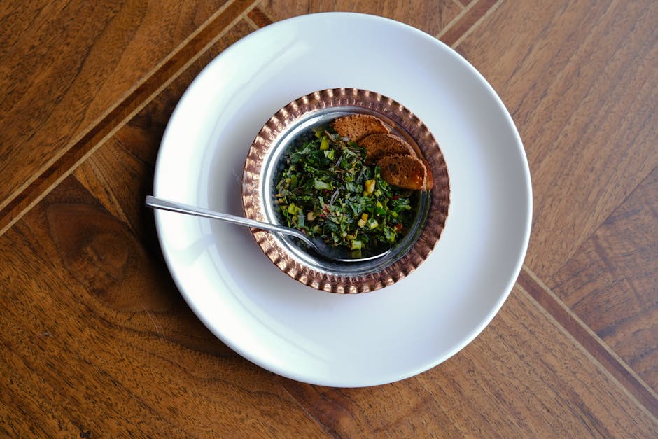 Frisk persillesalat med ristede mandler og sitron