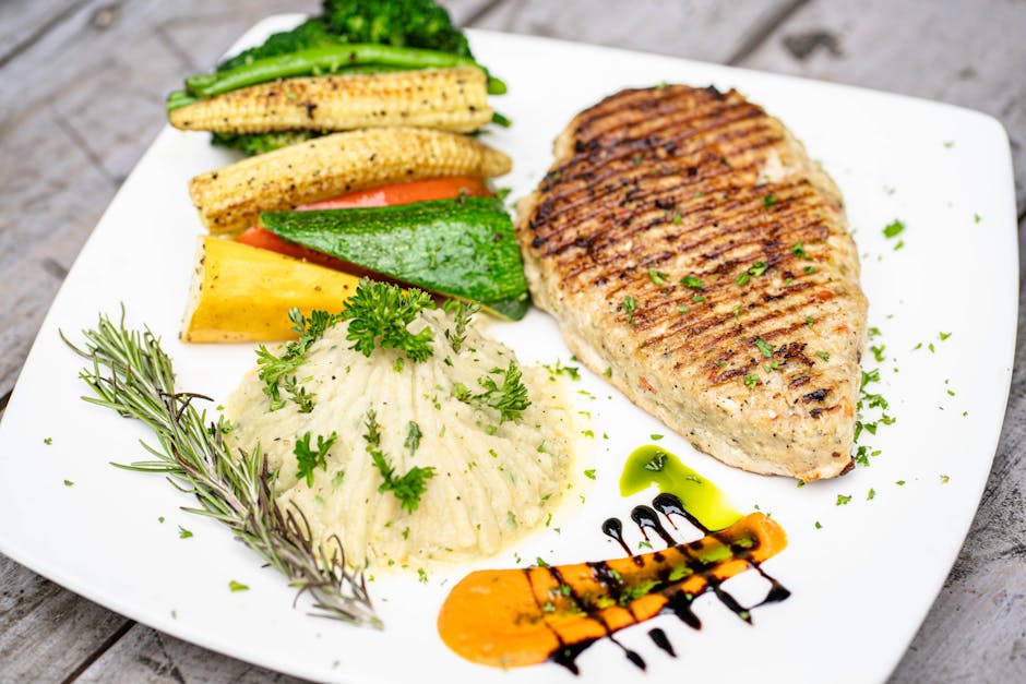 Urtebakt kylling med piquillo- og olivenrøre, gaffelmoste poteter