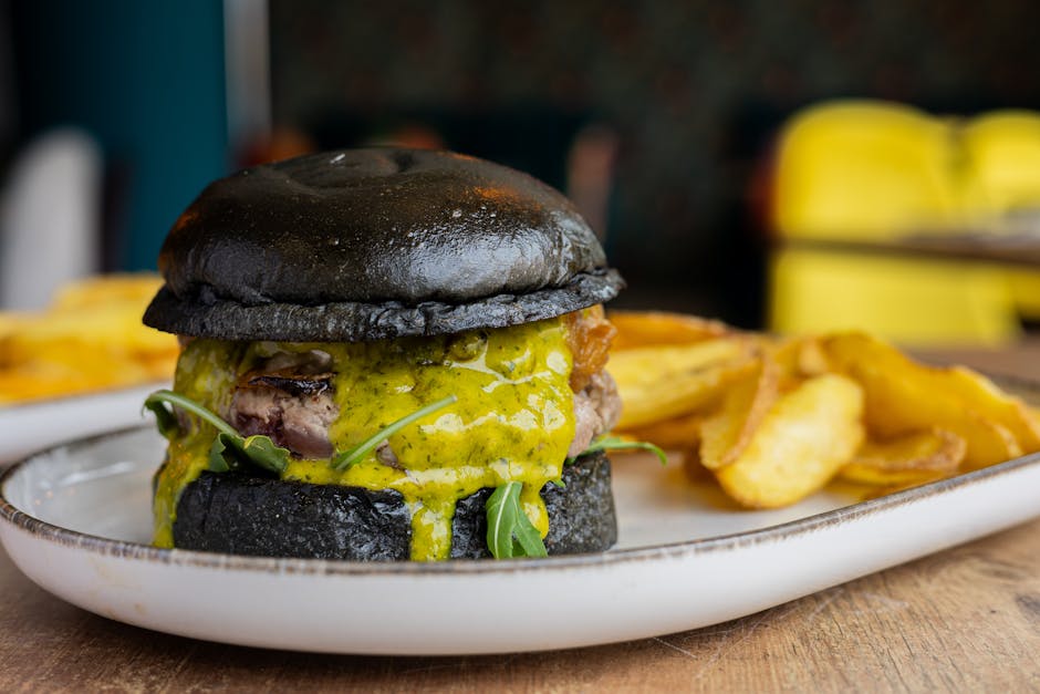 Burgere med svart pepper og sennepssaus