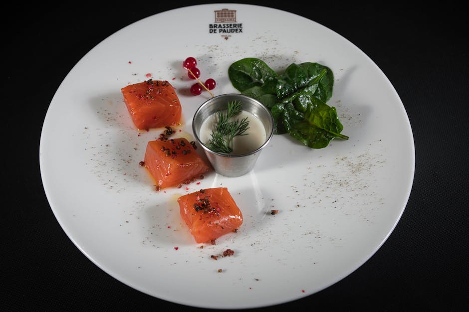 Tradisjonell gravlaks med sennepssaus