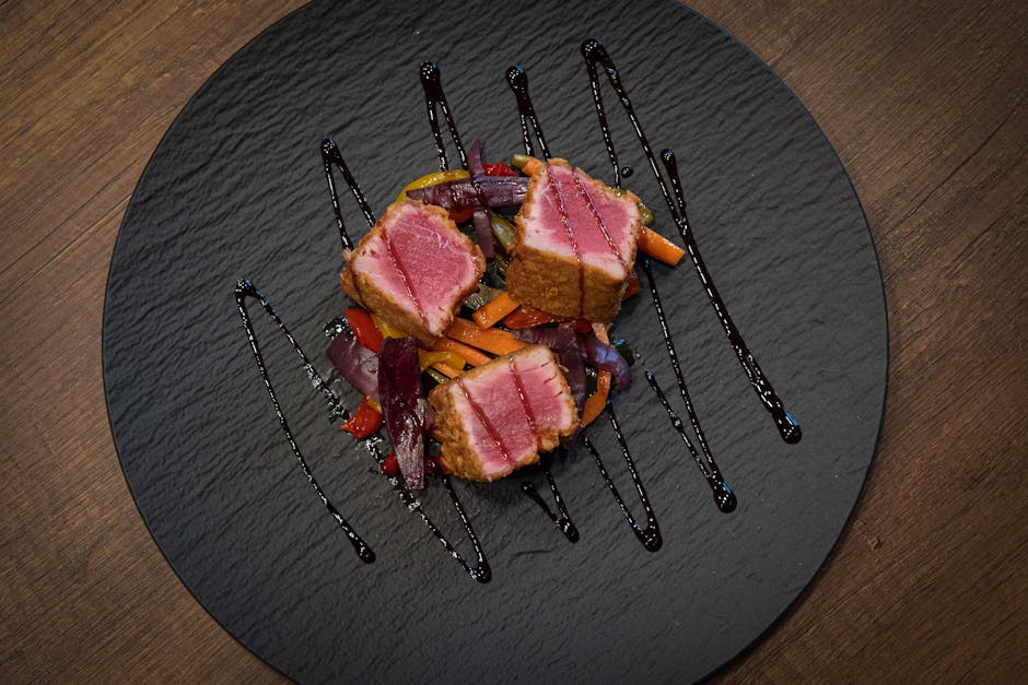 Stekt Ahi-tunfisk med ingefærrødbeter og tangsalat