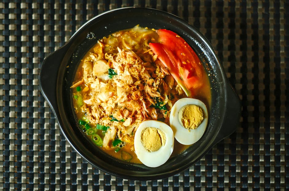 Peruansk egg- og tomatsuppe med nudler