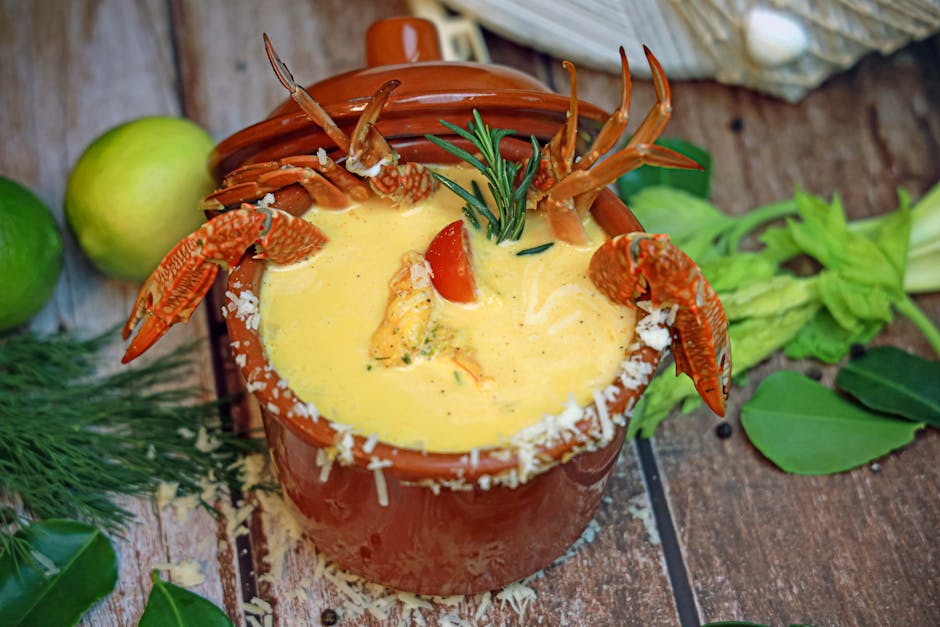 Ertersuppe med hummer, reker og krabbekjøtt