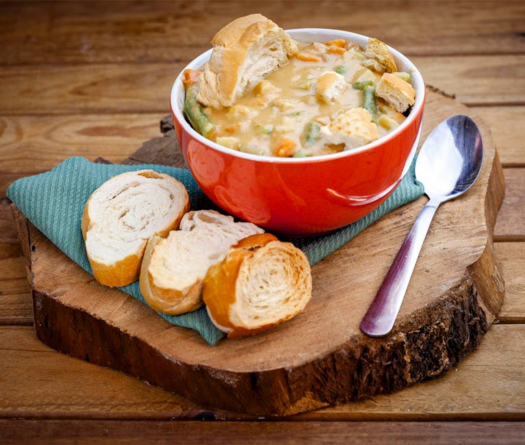 Kremet kalkunsuppe med persilleboller