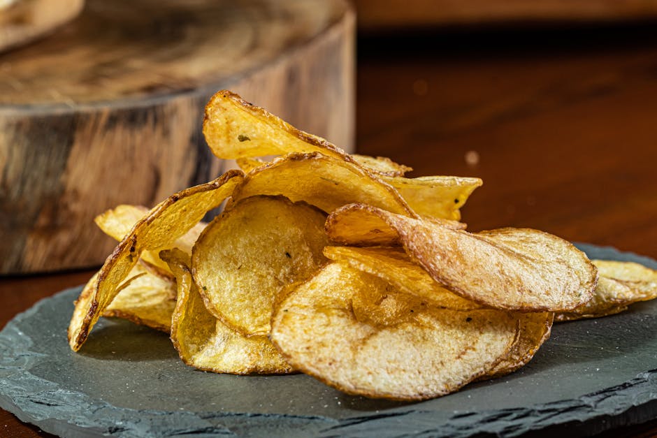 Hjemmelagde kettle chips med parmesan og urter