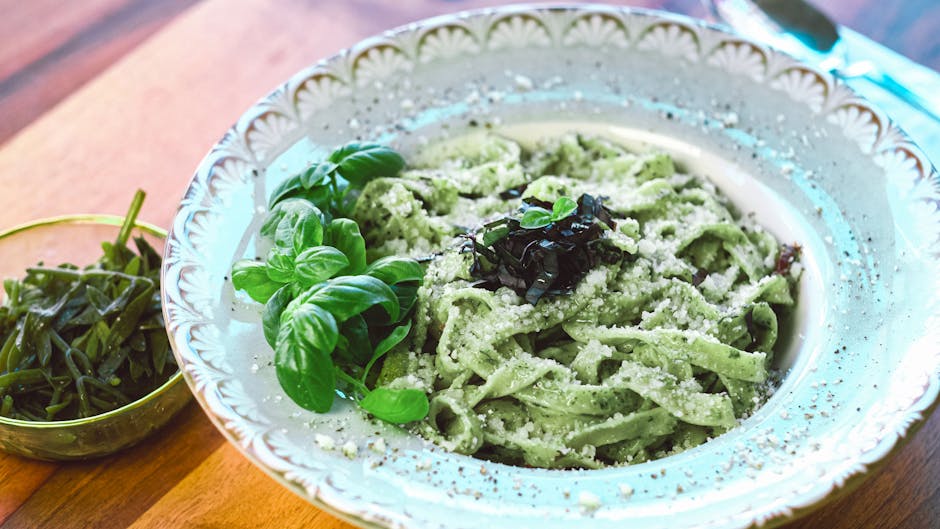 Trenette med aubergine og basilikumpesto
