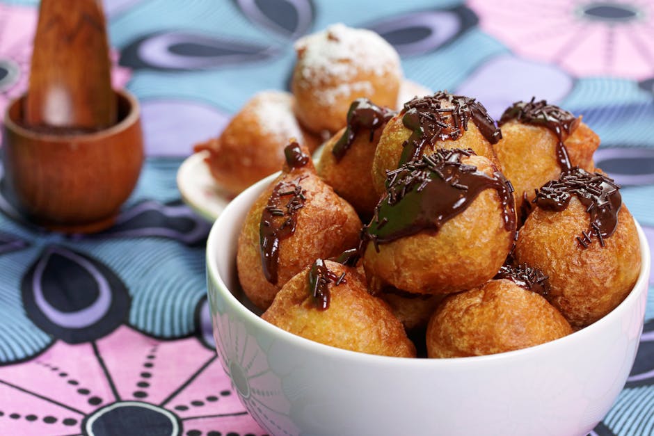 Bunuelos Criollos med kanelsirup