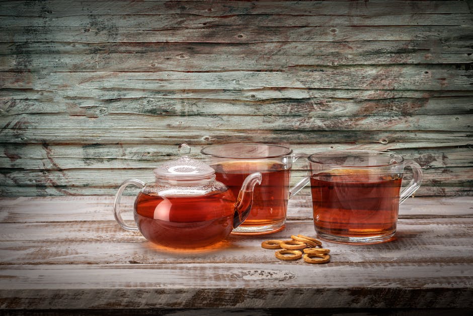 Varm te med Amaretto og Grand Marnier