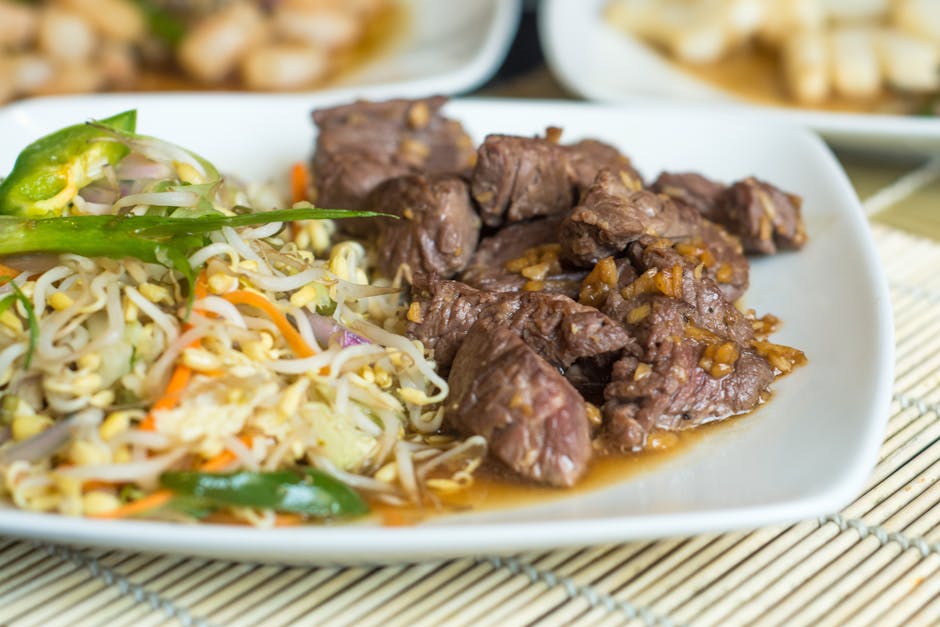 Raskt stekt ingefærbiff med bønnespirer