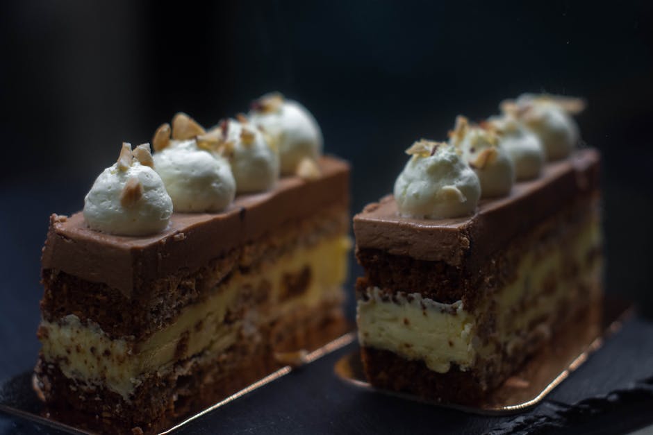 Sjokoladekake med kjeks- og melkemoussefyll