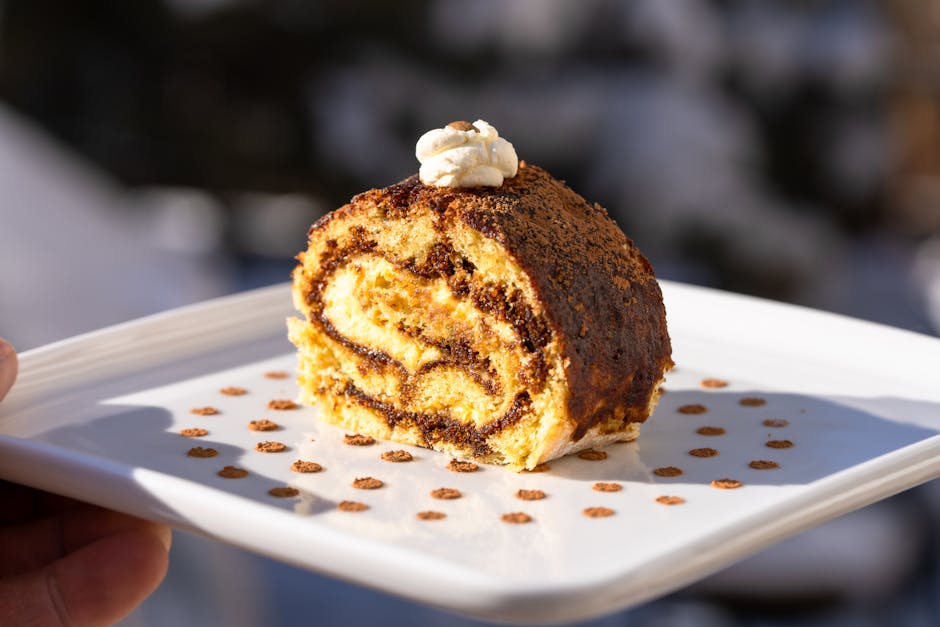 Polkakake med baklava-fyll og kanelsmørkrem