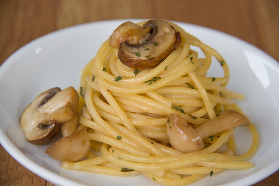 Eggnudler med sopp og persille