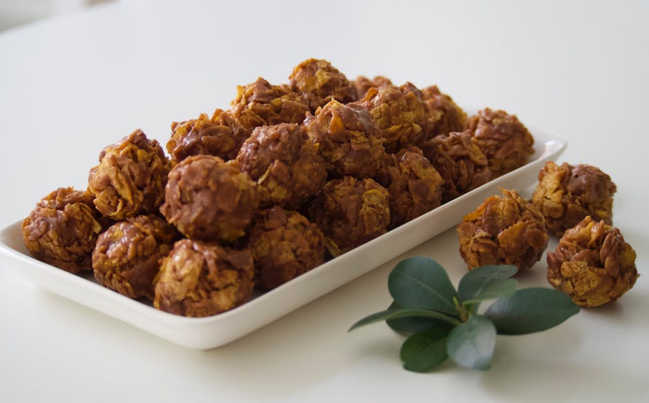 Sprø sjokolade- og nudelhauger (Chow Mein Haystacks)