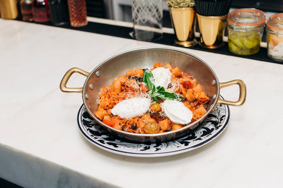 Fylte pastaskjell med ricotta og marinara