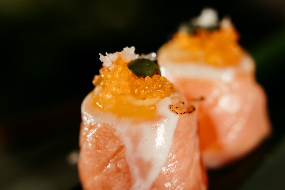 Skjellformede bakverk med laks og yoghurt