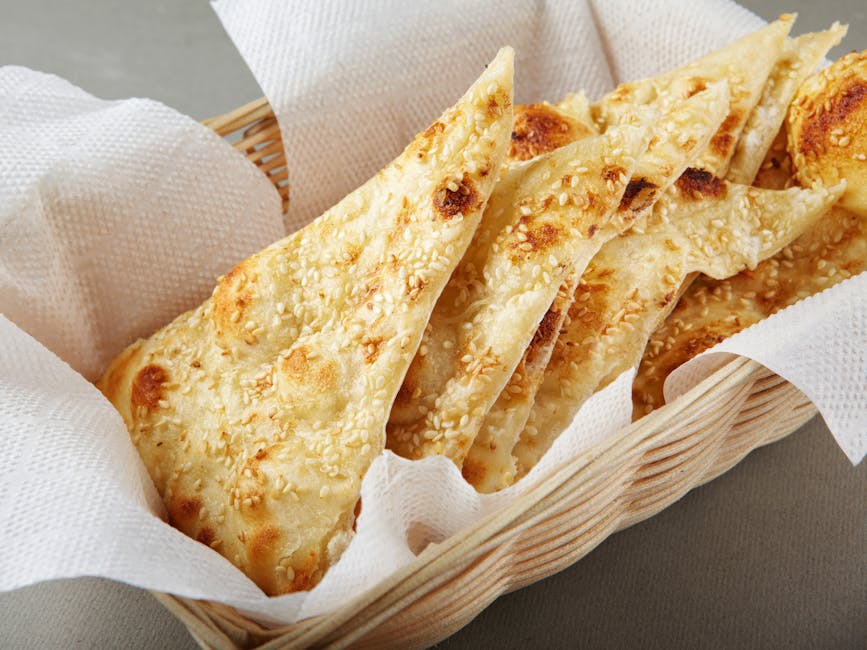 Mykt lavash-flattbrød med hvitløk og sesamfrø