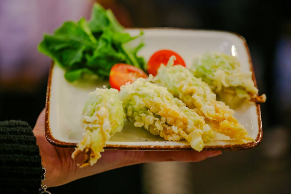 Friterte babyzucchini med ostefylte blomster