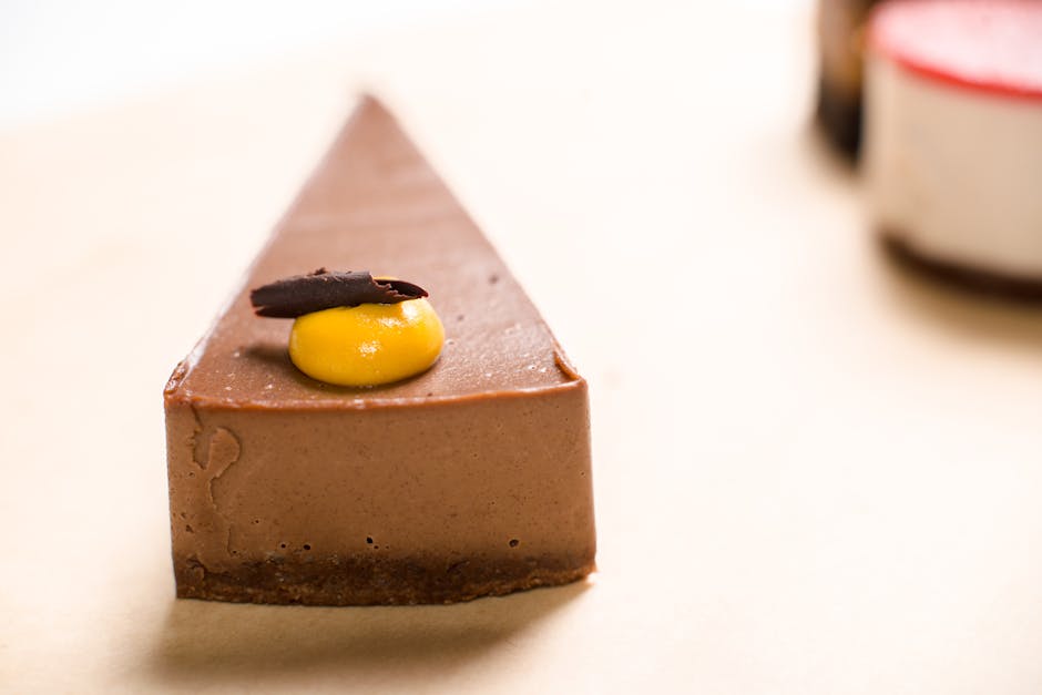 Mørk sjokolademousse med sukkersøte kumquats