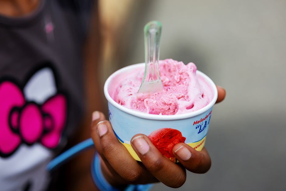 Iskrem med rosa pepperkorn