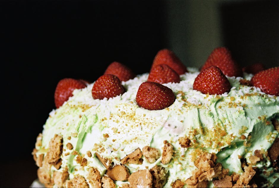 Mandel Dacquoise med jordbæris