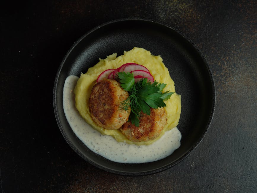 Kremet potetmos med hjemmelaget ranchdressing