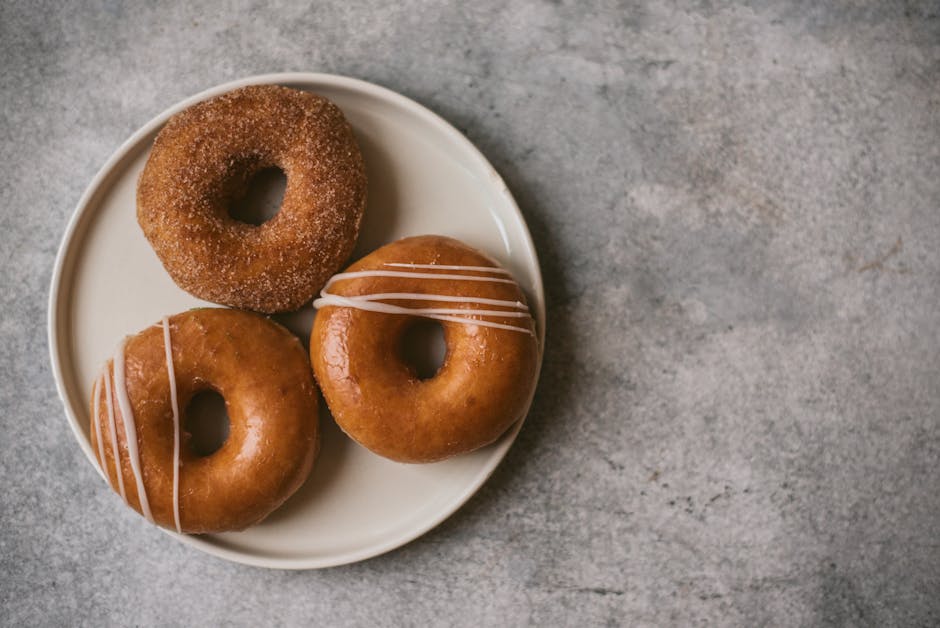 Mini-doughnuts med eplecider og kanelsukker
