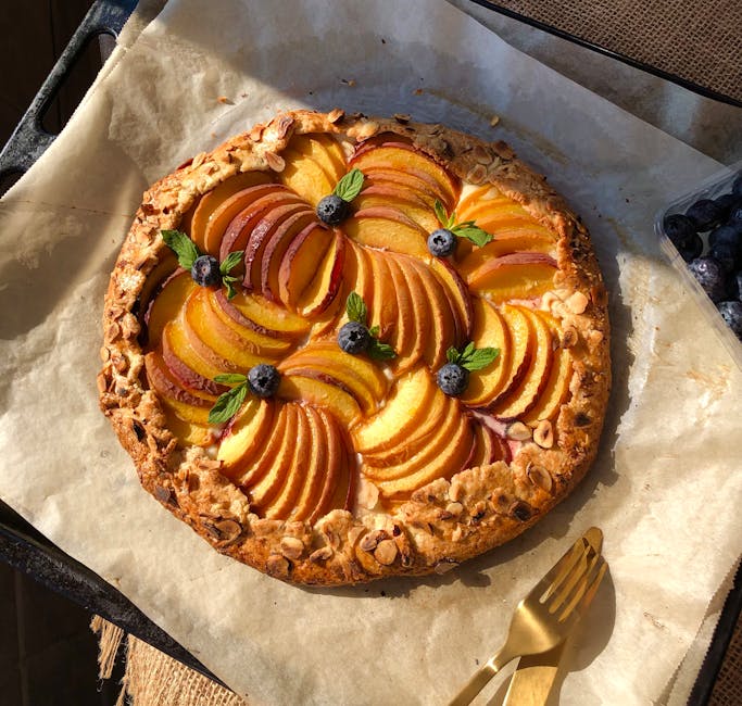 Fersken Tarte Tatin med karamell og butterdeig