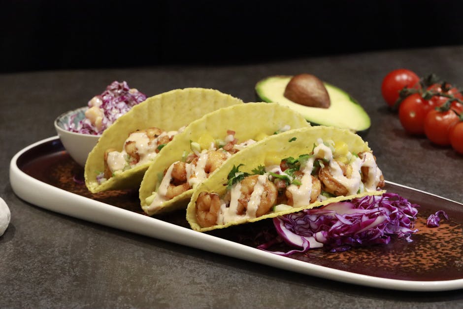 Grillede reketaco med tropisk salsa